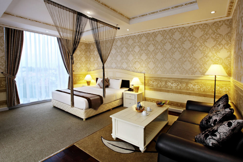 Golden Crown Hotel Ho Chi Minh-staden Exteriör bild